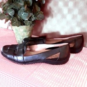 NWOT Life Stride Flats